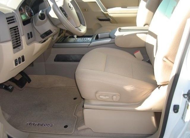 2012 Nissan Titan SV full