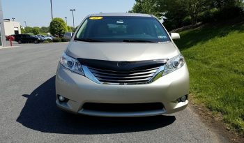 2015 Toyota Sienna XLE full