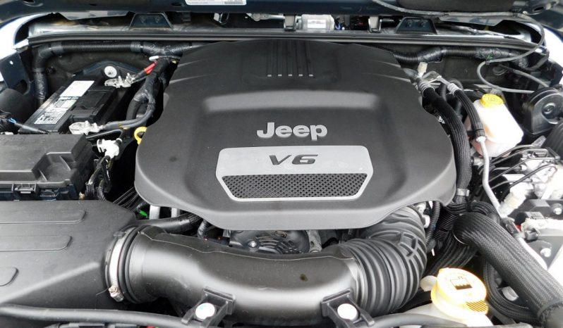 2016 Jeep Wrangler Unlimited Sahara full